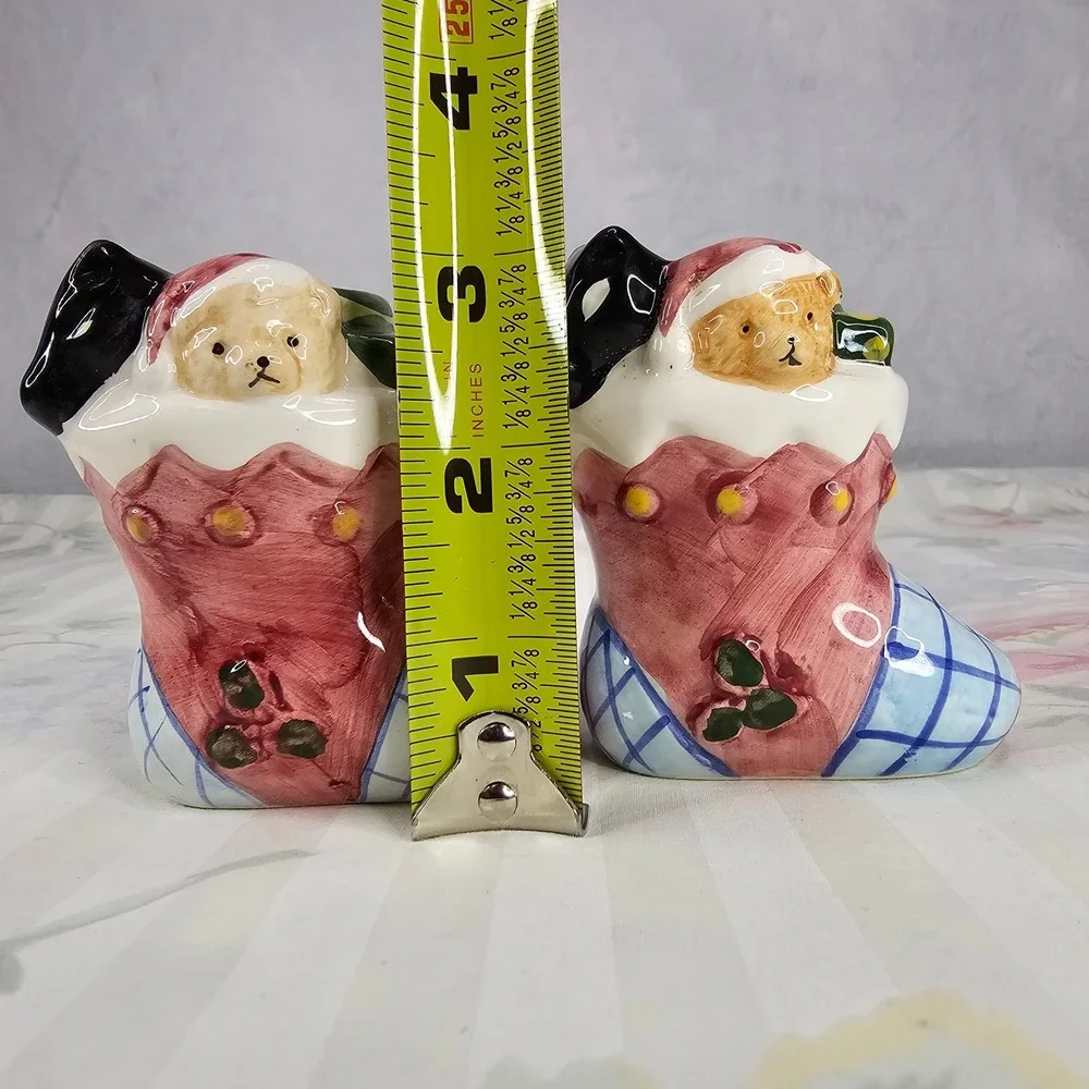 Adorable Ceramic Christmas Stocking Salt Pepper Shakers‎ Teddy Bear Gifts